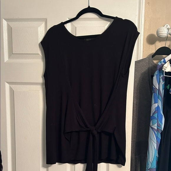 Karen Kane Tops - Karen Kane Black Tie-Front Blouse